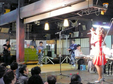 ��8��吳�Չ��t��