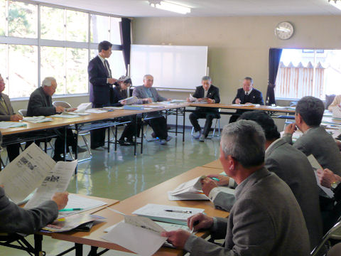 �K��@����